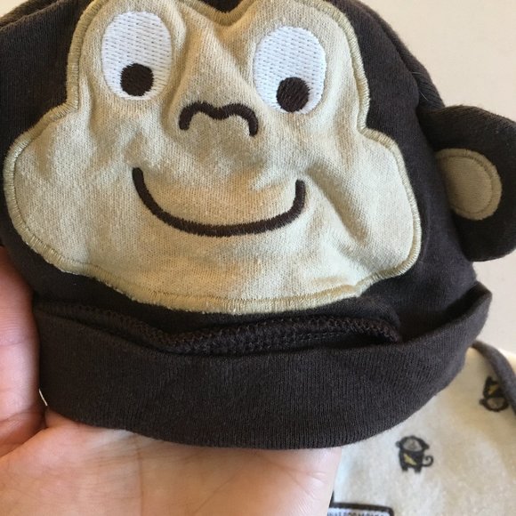 Monkeys! Four Sleep and Play outfits (3 & 6 mos) - Picture 3 of 11